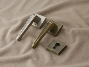 Stylish Rose Gold Handles – Elegant & Durable Designs